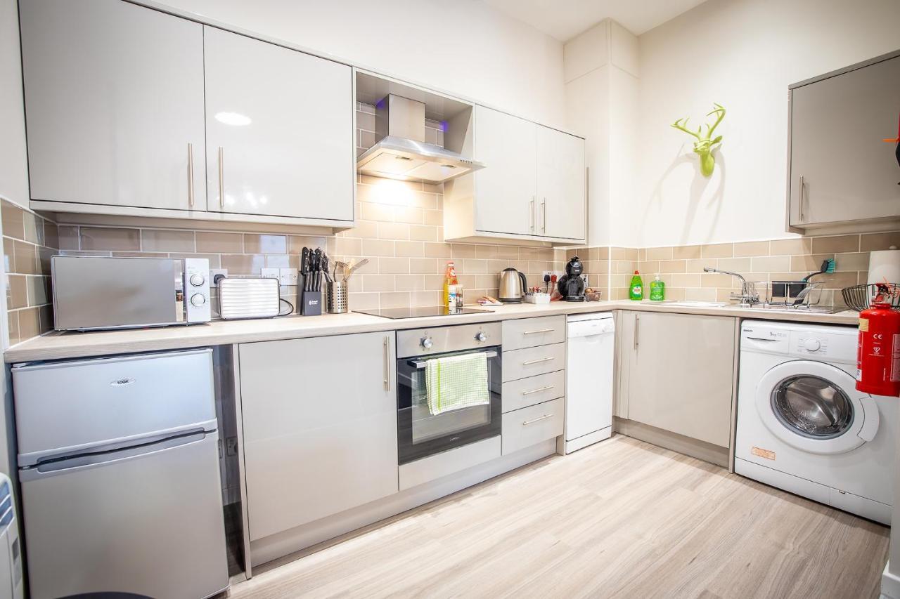 Douglas House Apartments 奈恩 外观 照片